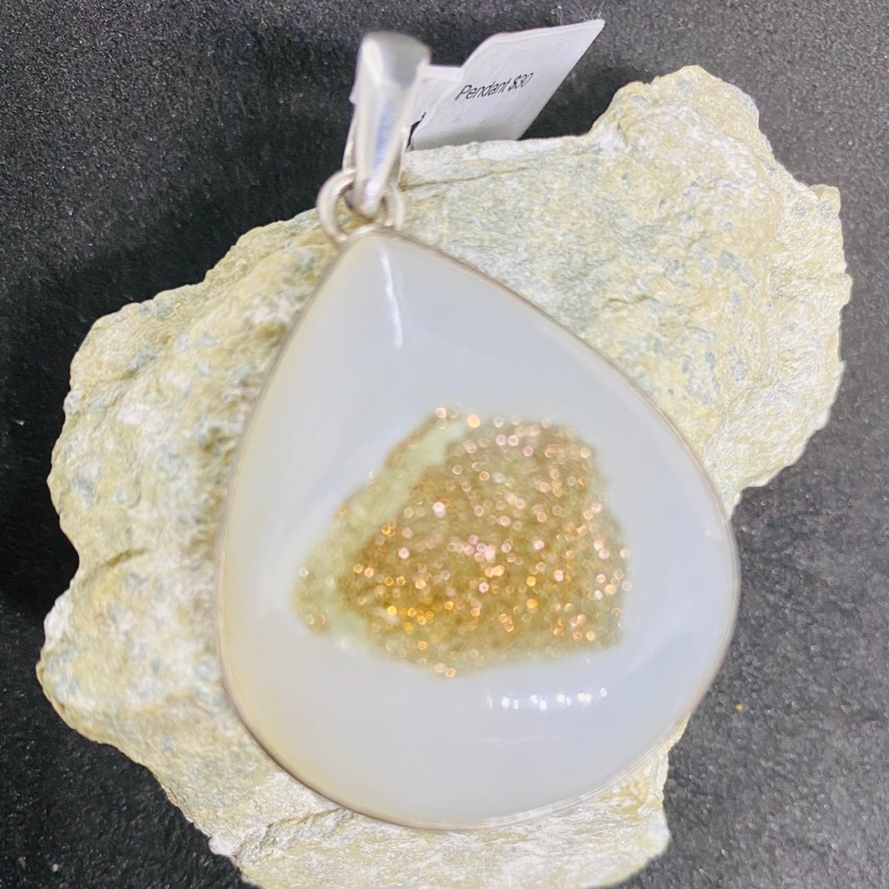 Pendant